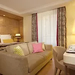 Hotel Mont-blanc 5*
